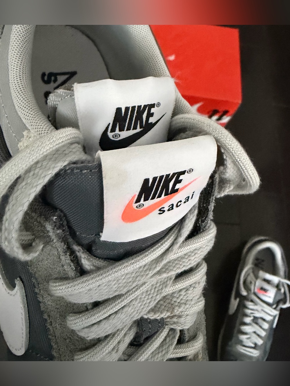 Nike 2022 Sacai x Zoom Cortez SP ‘Iron Grey’ (10.5)
Grey Dual-Tongue Sneakers - Picture 9 of 11